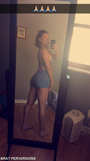 snapchat and short jeans